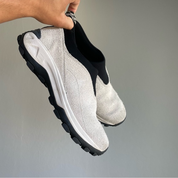 Merrell MocToe Slip-On Fuzzy Suede Shoes Black/White Size Men’s 9.5 - Picture 6 of 7